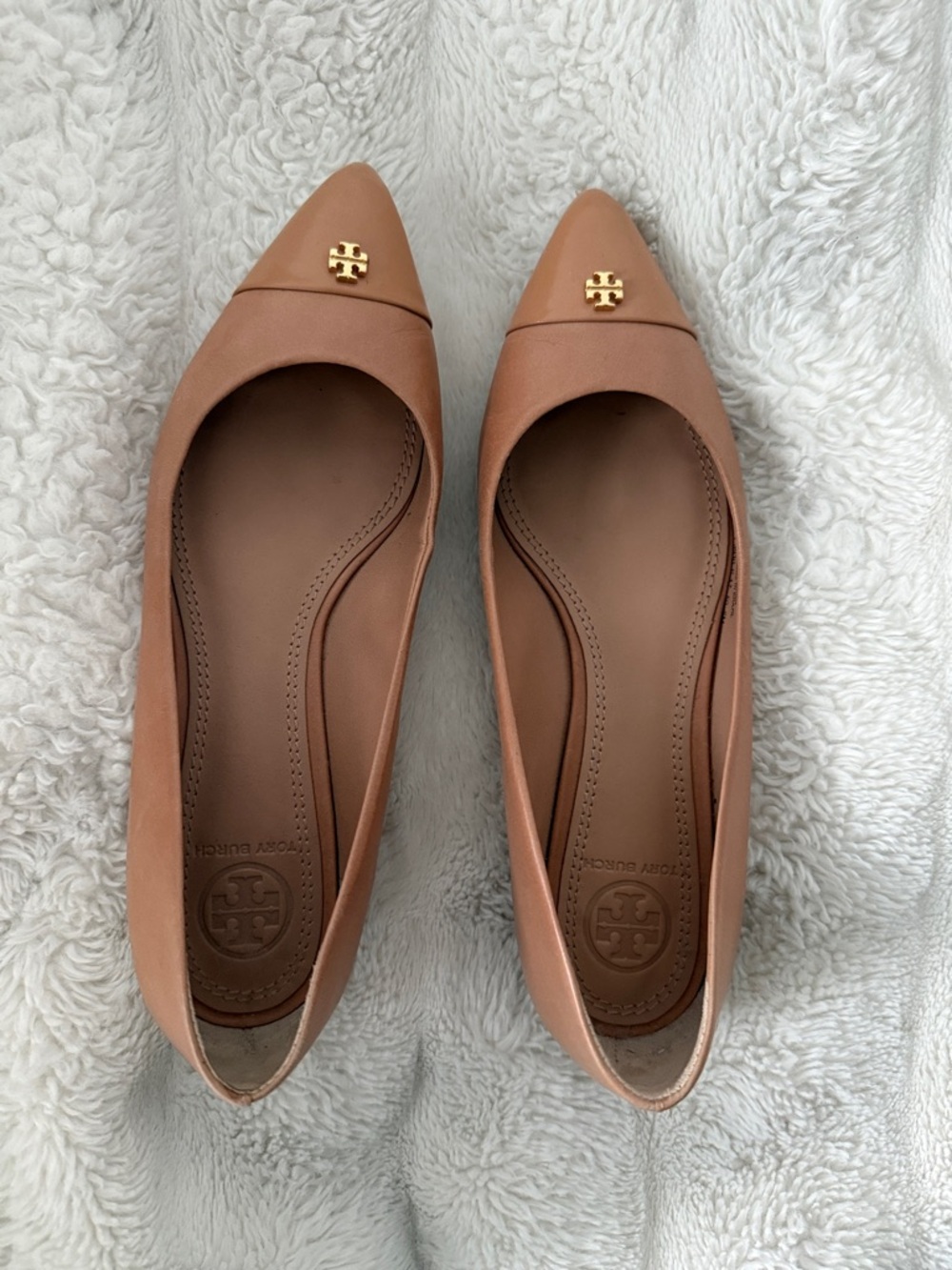 Tory Burch Pointed Toe Ballet Flats in Camel with Gold Logo